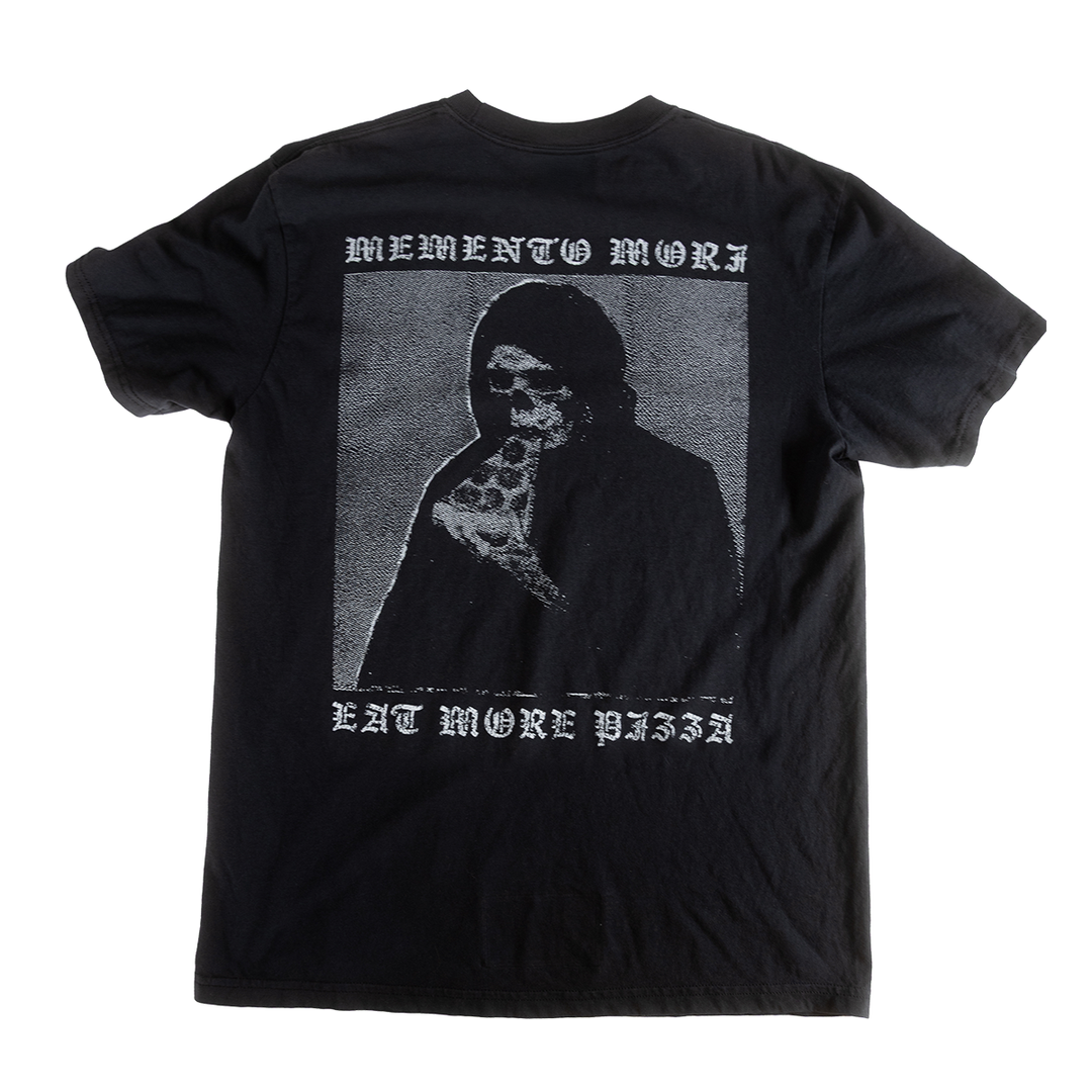 Back of Memento Mori shirt with a hooded figure eating pizza